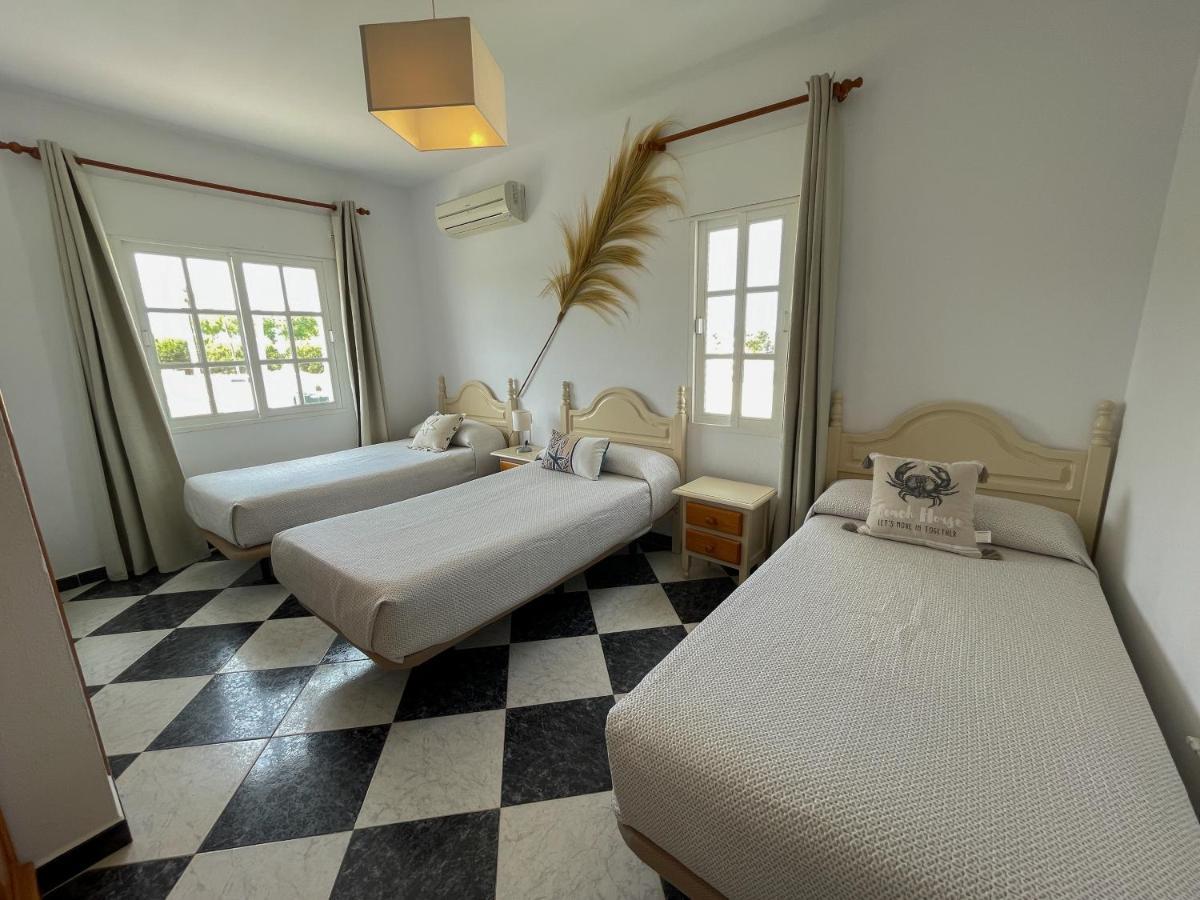 Hostal Del Faro Conil De La Frontera Extérieur photo