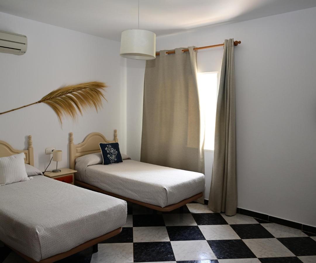 Hostal Del Faro Conil De La Frontera Extérieur photo