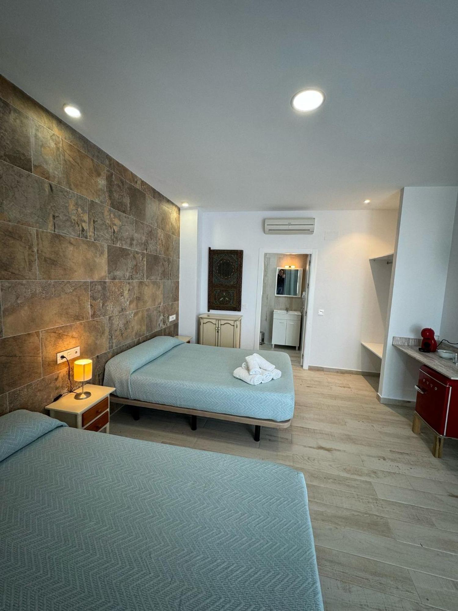 Hostal Del Faro Conil De La Frontera Extérieur photo